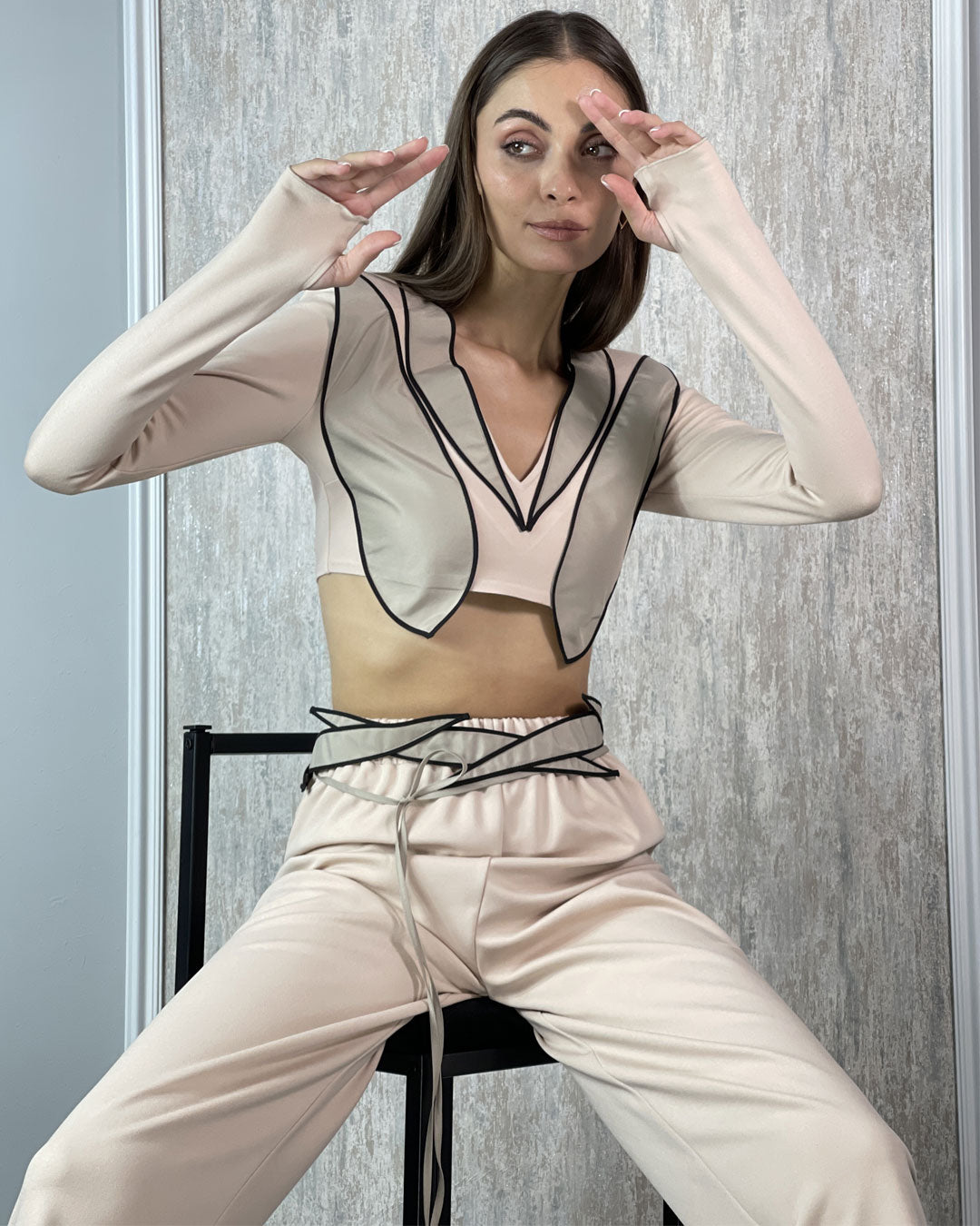 RUVA FLEXIBLE CROP BLOUSE