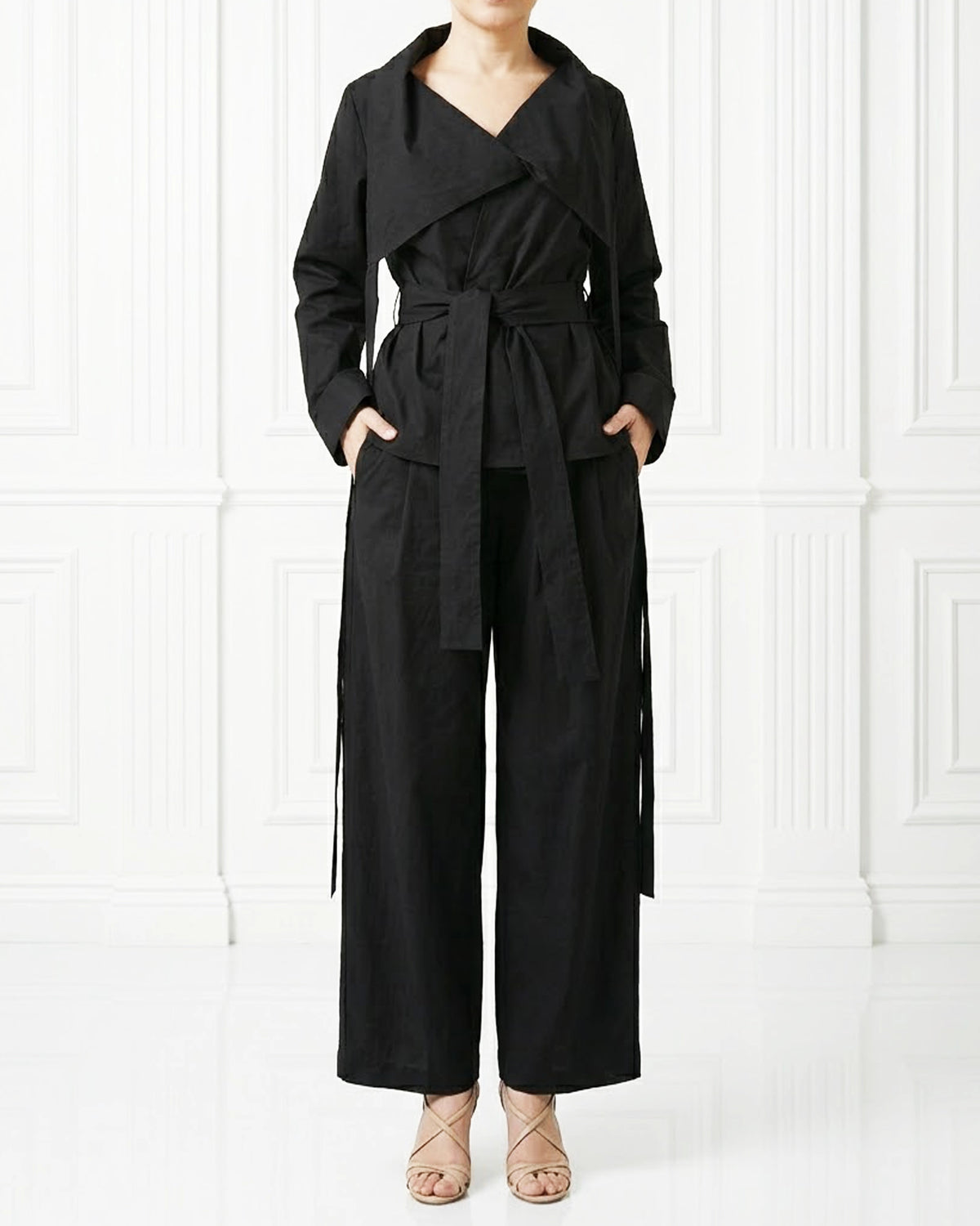 Burcu Aslan TOTAL OUTFIT BLACK, COTTON SET WITH FUNCTIONAL COLLAR (2-PIECE PANTS/SHIRT SET)