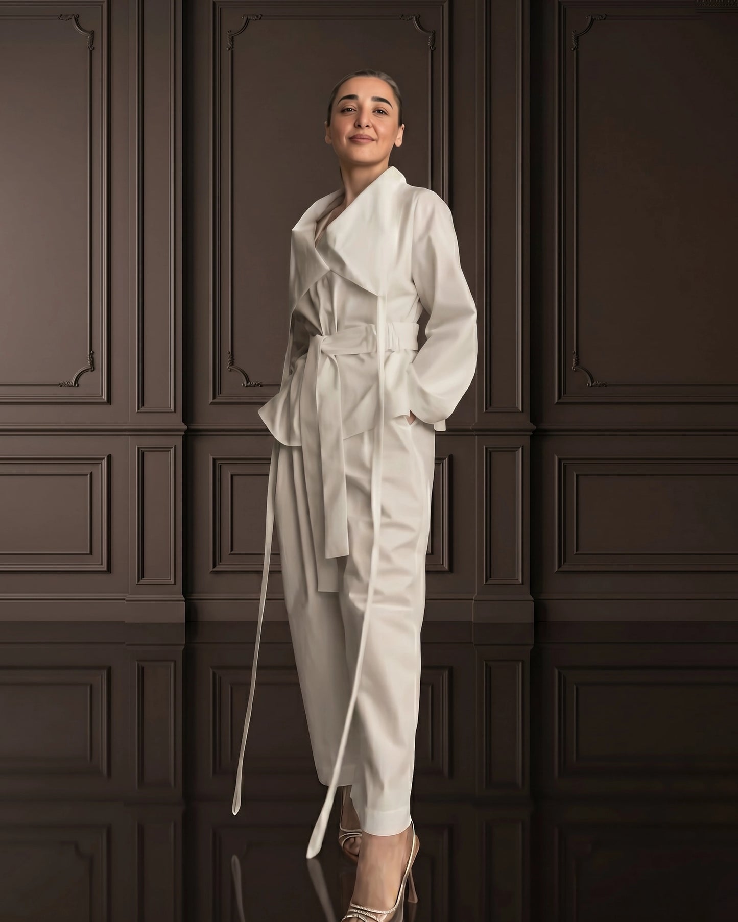 Burcu Aslan TOTAL OUTFIT BONE, COTTON SET WITH FUNCTIONAL COLLAR (2-PIECE PANTS/SHIRT SET)