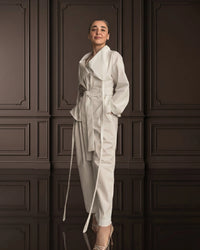 Burcu Aslan TOTAL OUTFIT BONE, COTTON SET WITH FUNCTIONAL COLLAR (2-PIECE PANTS/SHIRT SET)