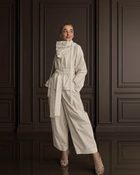 Burcu Aslan TOTAL OUTFIT BONE, COTTON SET WITH FUNCTIONAL COLLAR (2-PIECE PANTS/SHIRT SET)