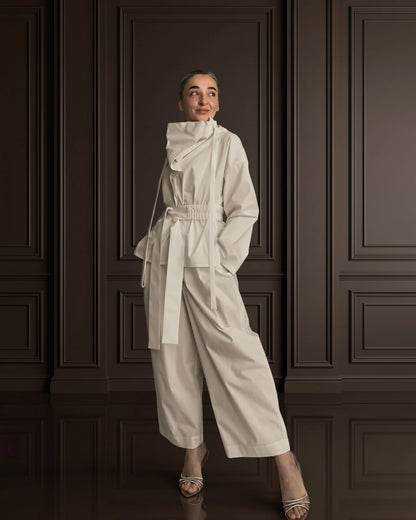 Burcu Aslan TOTAL OUTFIT BONE, COTTON SET WITH FUNCTIONAL COLLAR (2-PIECE PANTS/SHIRT SET)