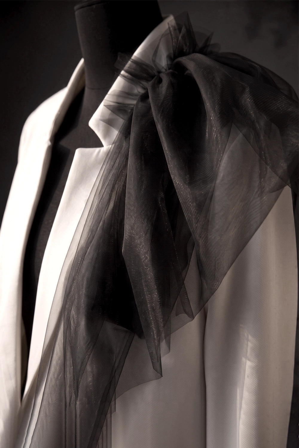 GURA LIGHTWEIGHT OVERSIZED  WHITE JACKET WITH TULLE DETAIL ON ONE SHOULDER