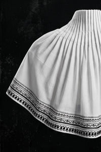 HOTA HIGH NECK CRYSTAL BLACK EMBROIDERED WHITE CAPE