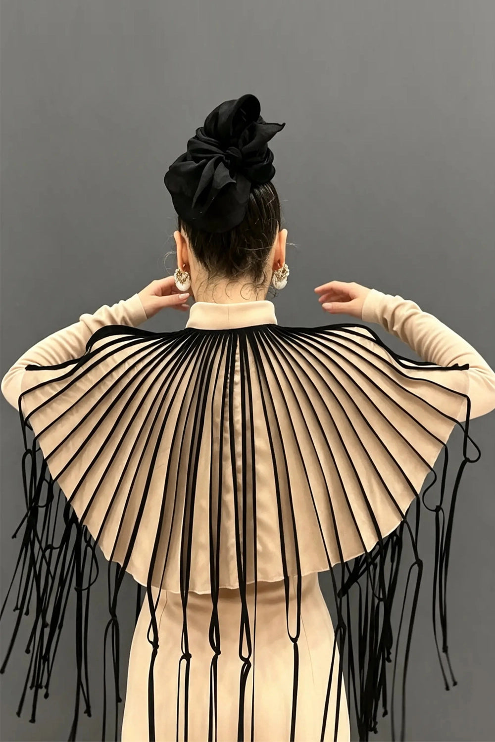 KUMU FRINGED CAPE / CLOAK