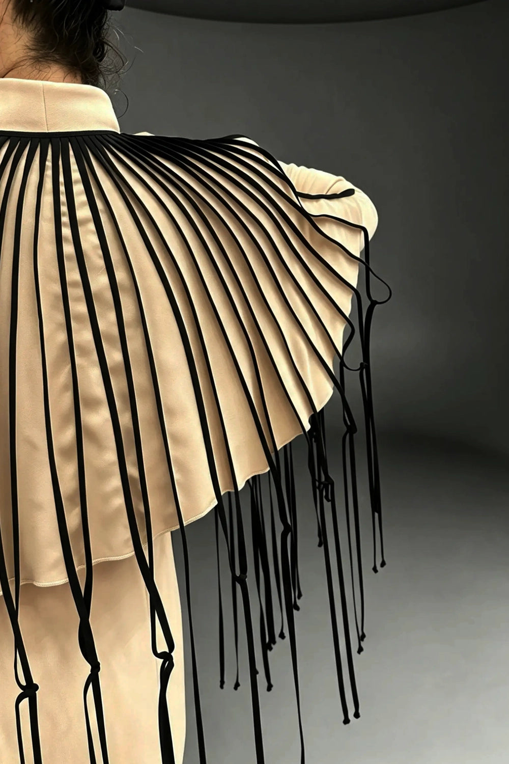 KUMU FRINGED CAPE / CLOAK