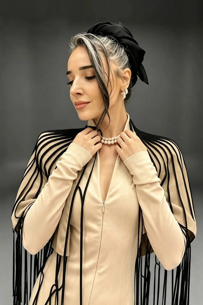 KUMU FRINGED CAPE / CLOAK