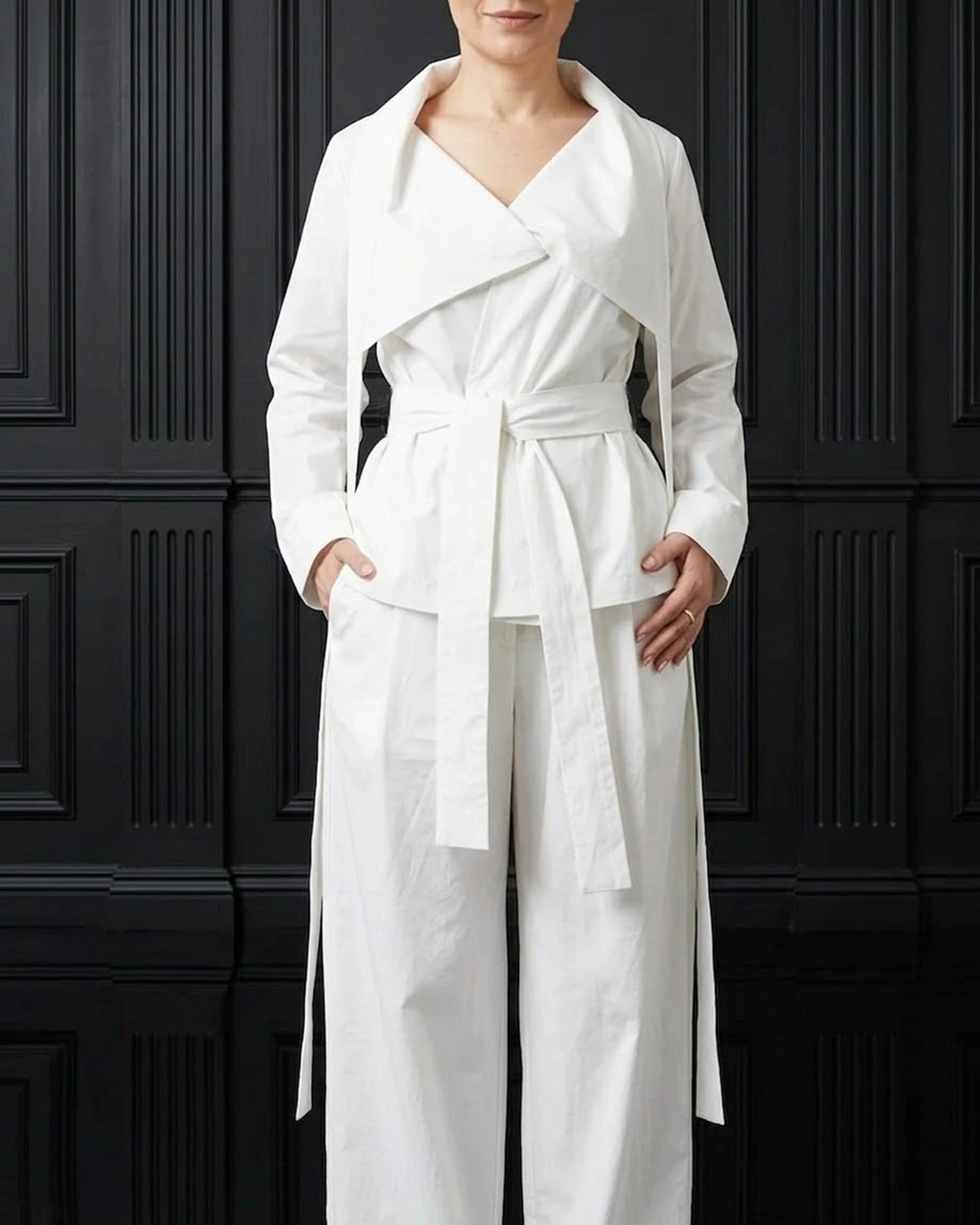 Burcu Aslan TOTAL OUTFIT WHITE, COTTON SET WITH FUNCTIONAL COLLAR (2-PIECE PANTS/SHIRT SET)